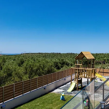 Treetop I, Private Pool, Bbq & Playground, By Thinkvilla Pangalochori