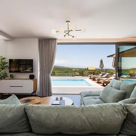 Villa Treetop I, Private Pool, Bbq & Playground, By Thinkvilla *
