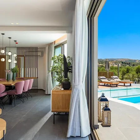 Villa Treetop I, Private Pool, Bbq & Playground, By Thinkvilla